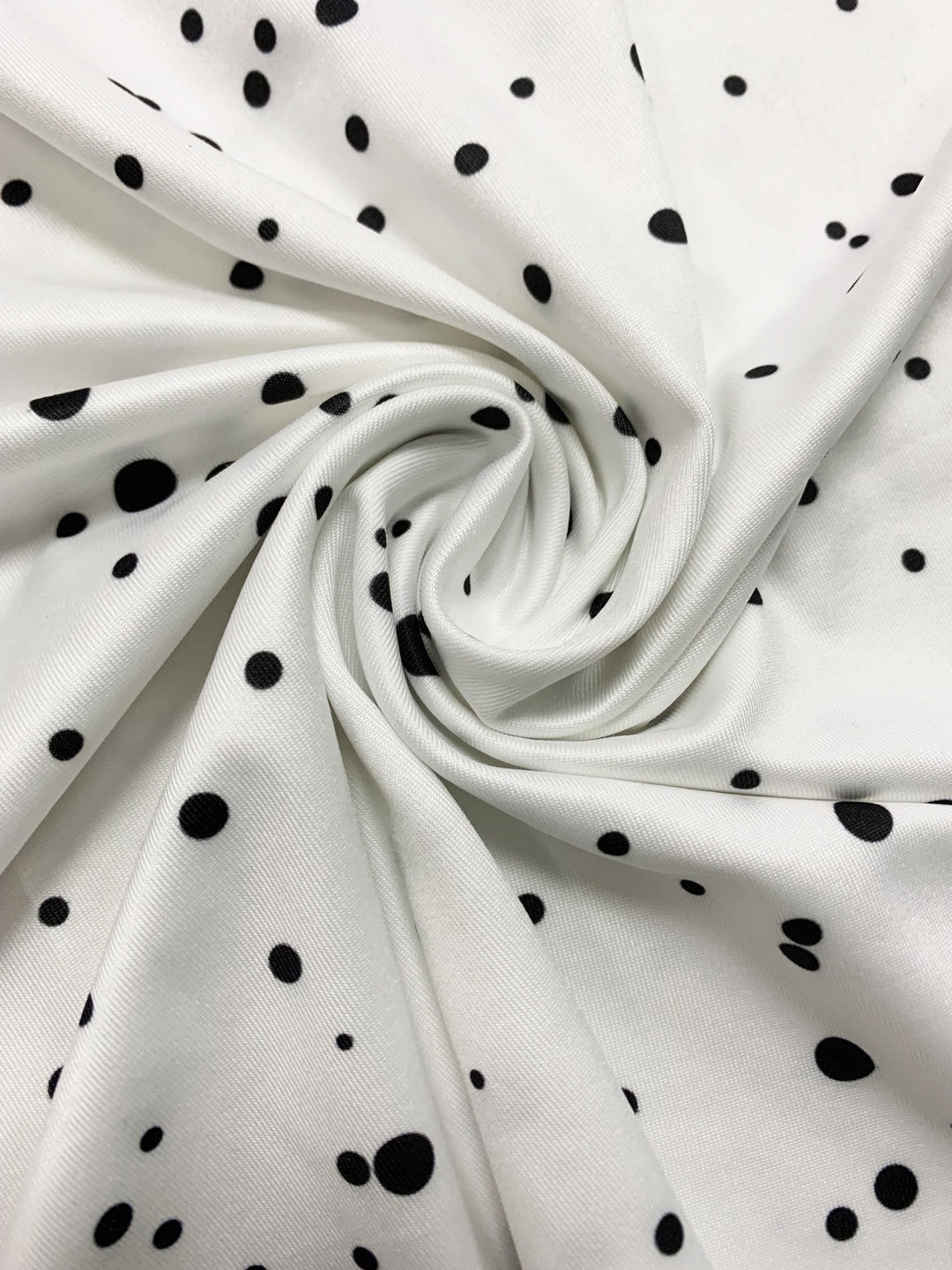 Plus Size Valentine's Day T-shirt, Women's Plus Heart & Rose & Dot Print Long Sleeve Round Neck Loose Fit T-shirt