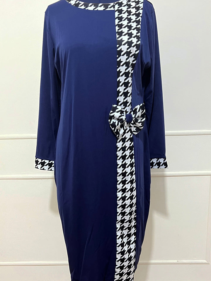 Stylish Plus Size Houndstooth Midi Dress for Women - Colorblock Design and Elegant Details