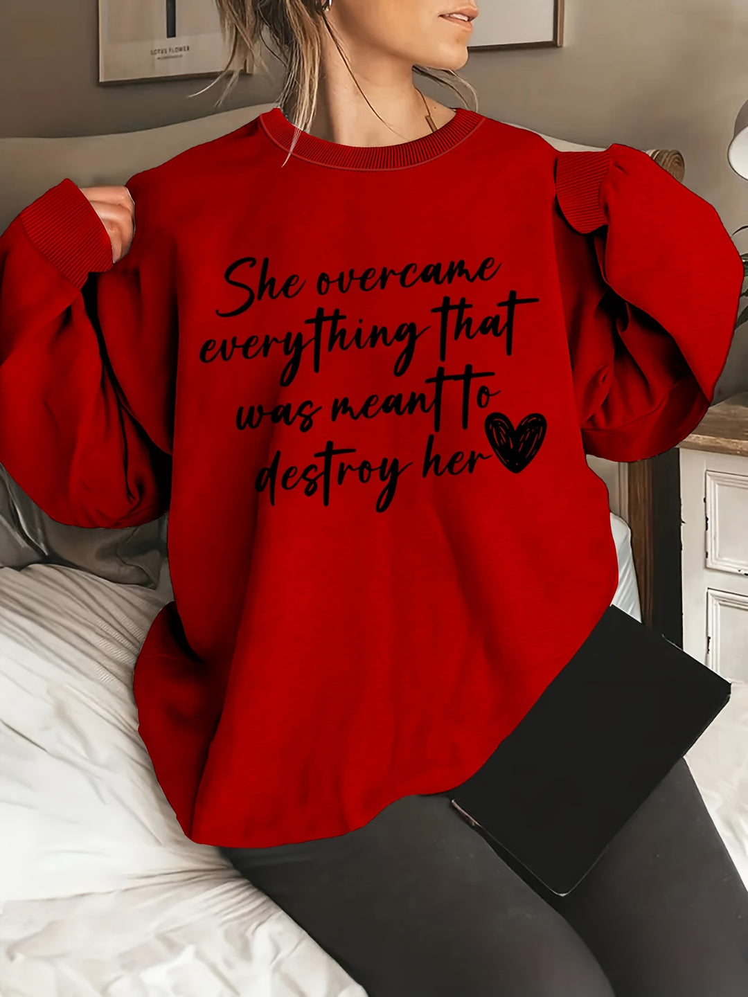 Plus Size Heart & Letter Print Sweatshirt, Casual Long Sleeve Crew Neck Sweatshirt, Women's Plus Size Clothing