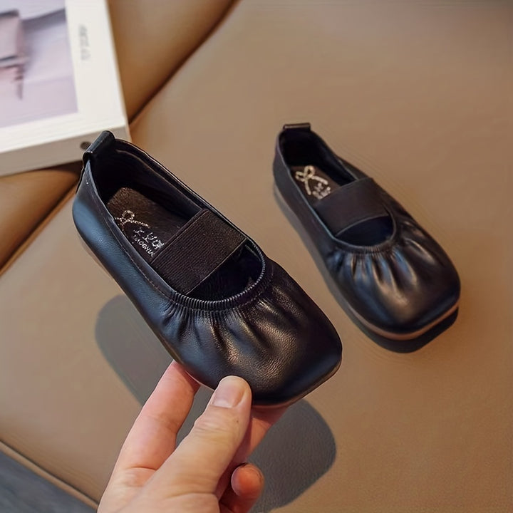 JIAGEYA Trendy Slip On Low Top Loafer Shoes For Girls, Lightweight Comfortable Non Slip Flat Shoes For Indoor Outdoor, All Seasons