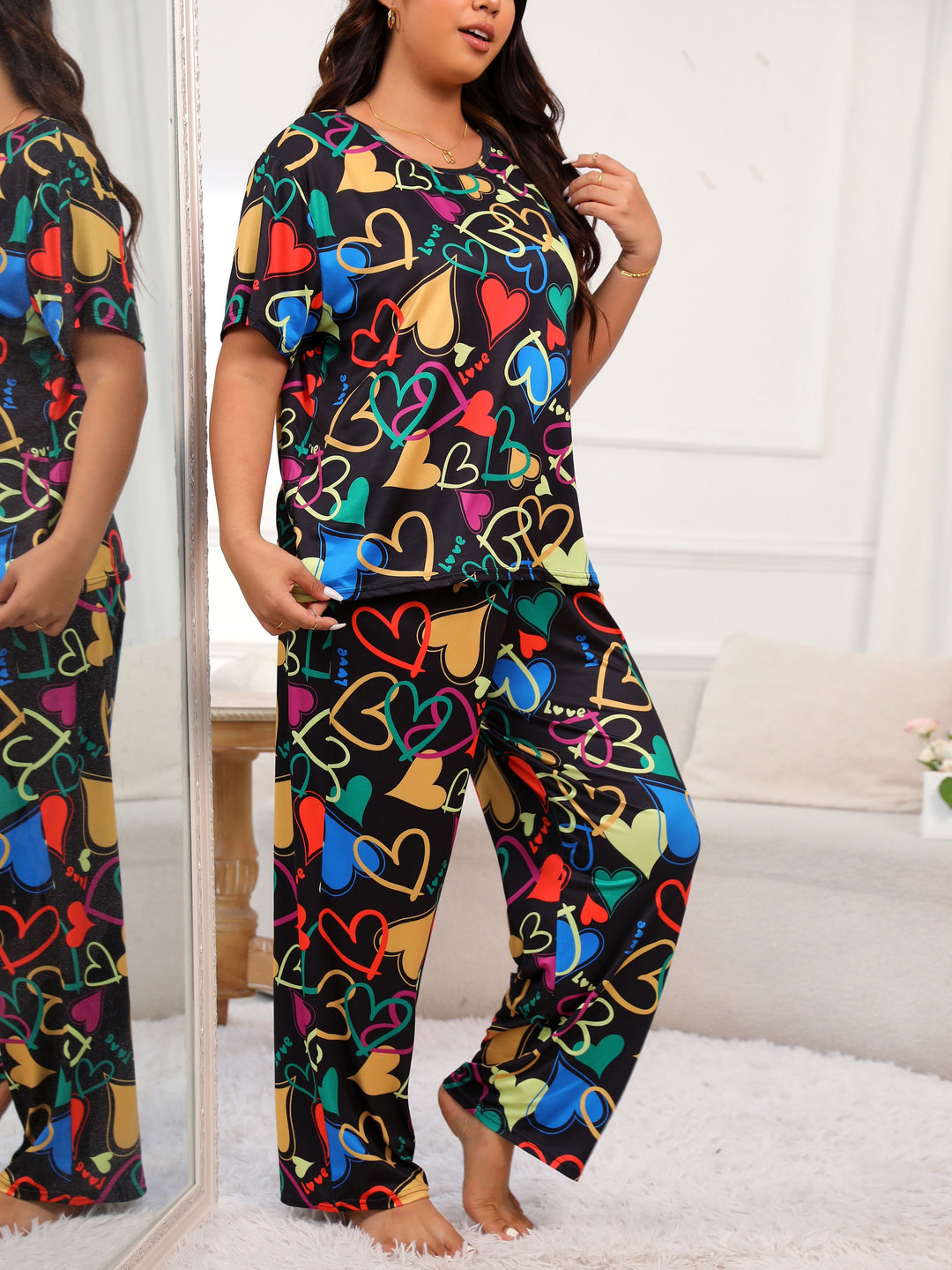 Plus Size Casual Pajamas Set, Women's Plus Colorful Heart Print Short Sleeve Round Neck Tee & Pants Lounge Two Piece Set