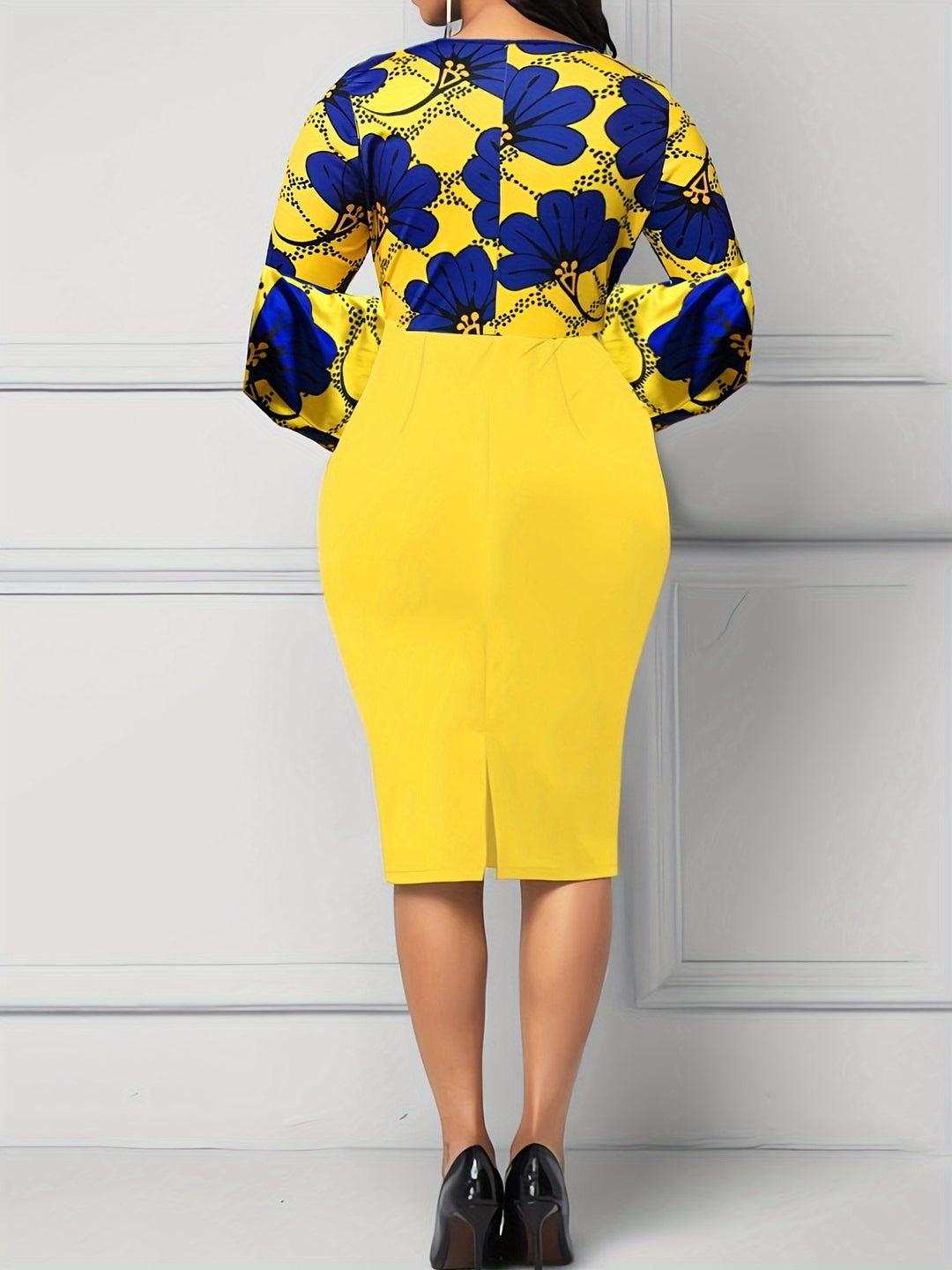 Floral Print Plus Size Dress for Women, Elegant and Slimming Bell Sleeve Design