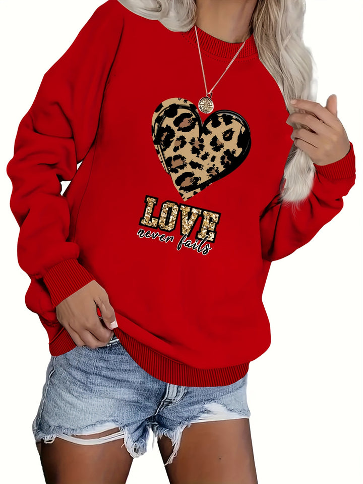 Plus Size Casual Sweatshirt, Women's Plus Fashion Leopard Love Heart Print Long Sleeve Round Neck Sweatshirt