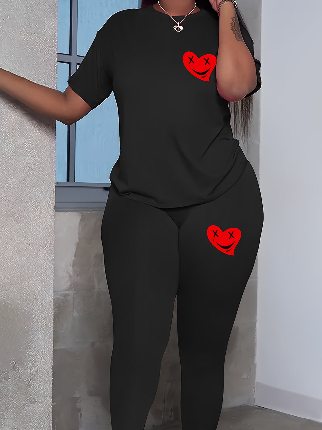 Women's Valentine's Day Casual Outfits Set, Plus Size Heart Graphic Short Sleeve Tee & Leggings Outfits 2 Piece Set