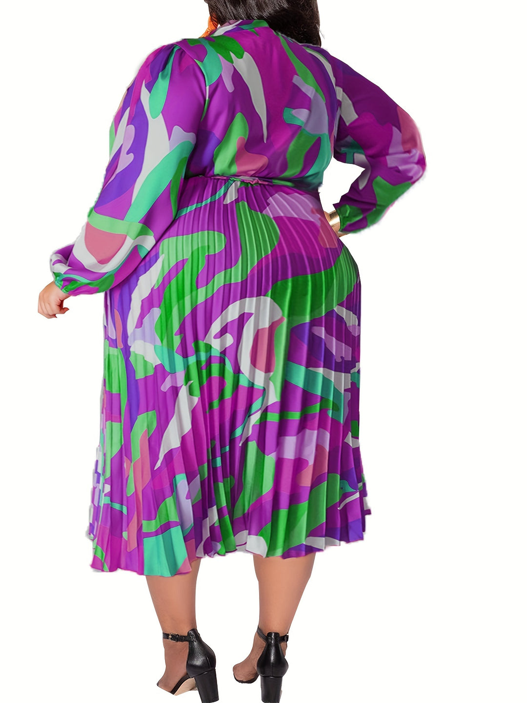 Elegant Plus Size Maxi Dress with Tie Neck, Abstract Print & Lantern Sleeves