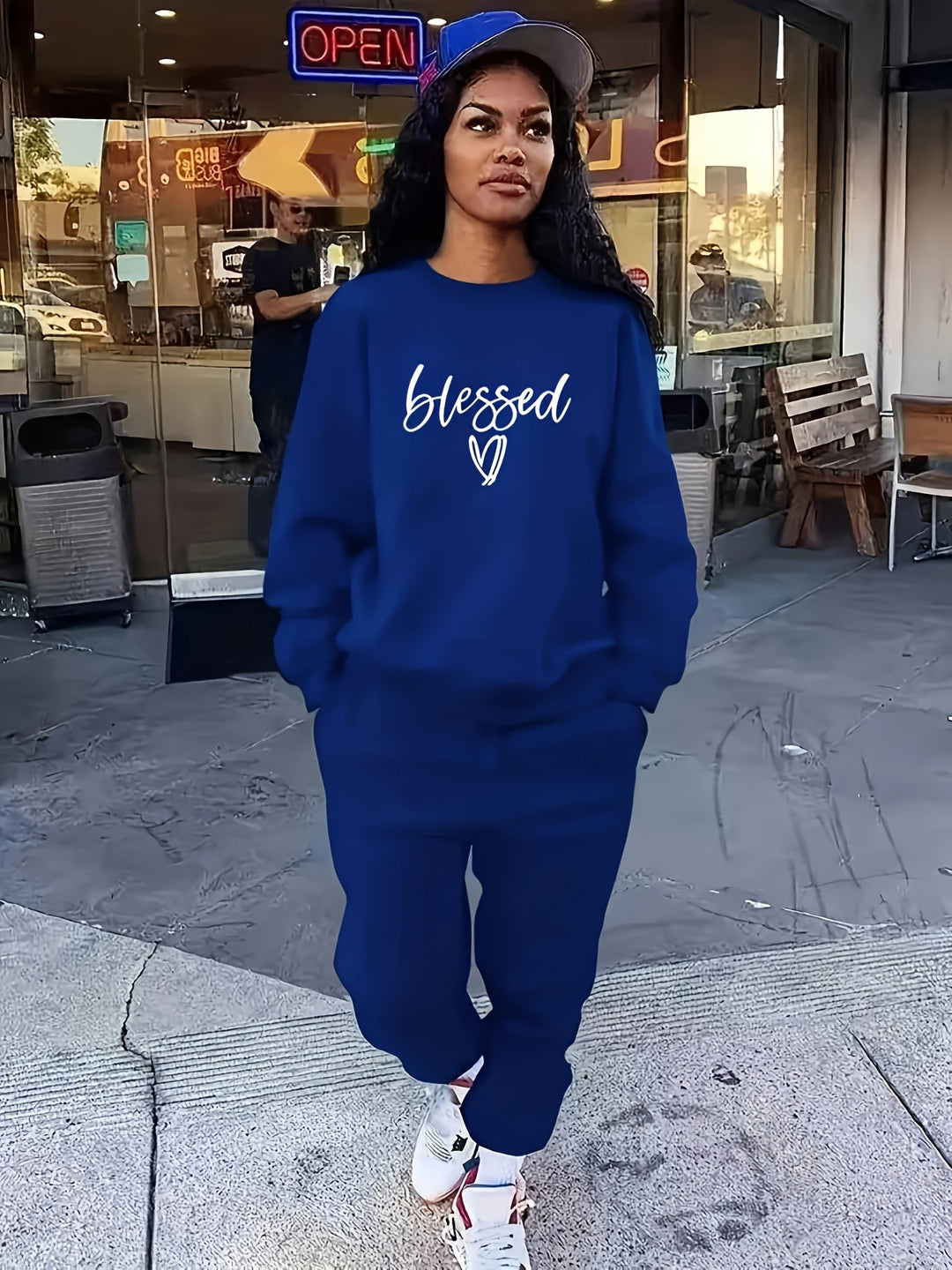 Plus Size Casual Outfits Set, Women's Plus Letter & Heart Print Long Sleeve Round Neck Sweatshirt & Joggers Outfits 2 Piece Set