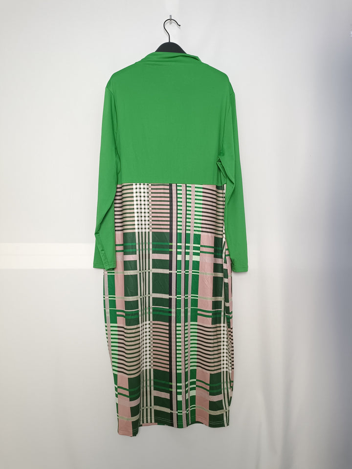 Plus Size Elegant Dress, Women's Plus Colorblock Plaid Print Long Sleeve Mock Neck Bodycon Midi Dress