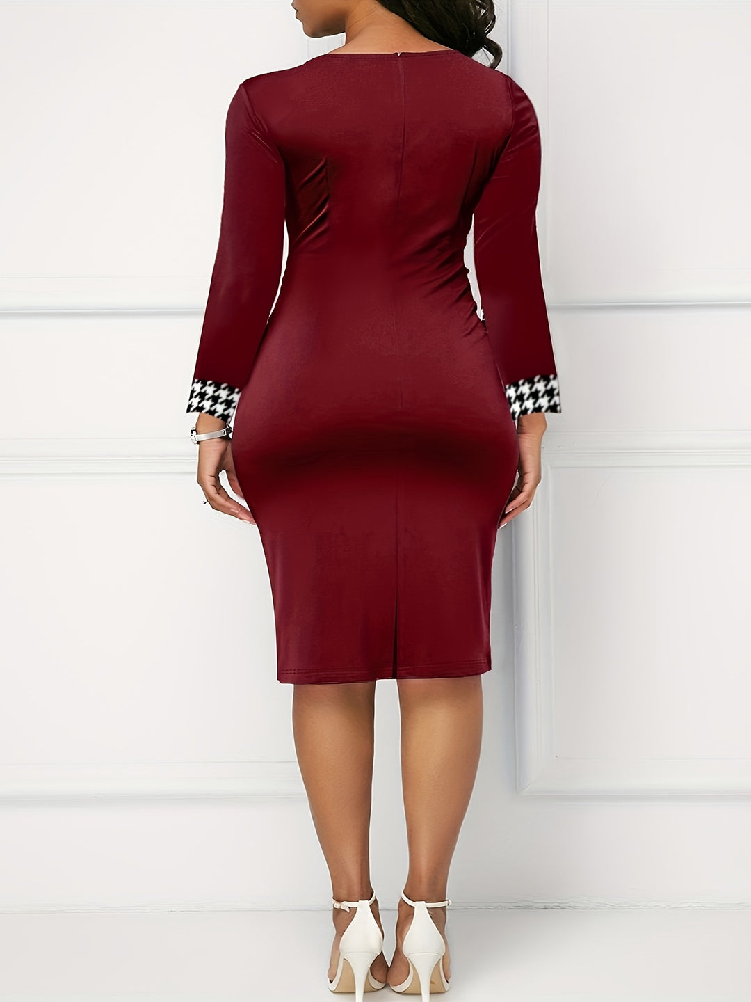 Stylish Plus Size Houndstooth Midi Dress for Women - Colorblock Design and Elegant Details