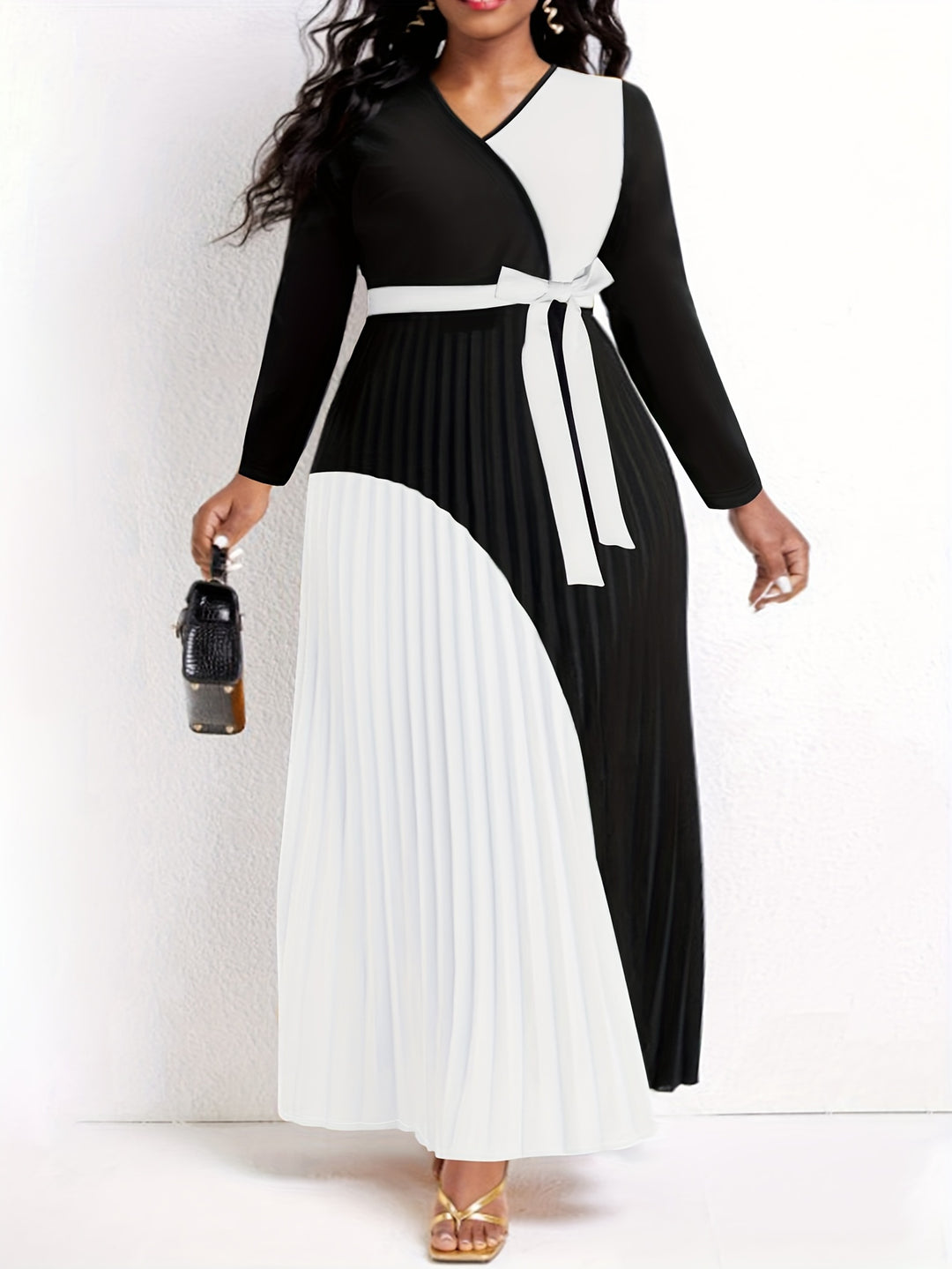 Plus Size Casual Dress, Women's Plus Colorblock Long Sleeve Surplice Neck Pleated Maxi Dress With Belt