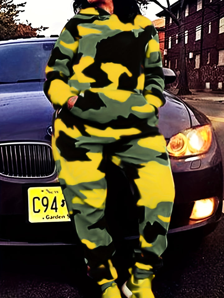 Plus Size Casual Outfits Set, Women's Plus Camo Print Long Sleeve Slight Stretch Hoodie & Joggers Outfits Two Piece Set