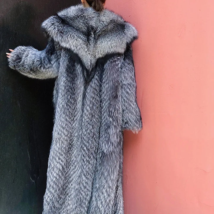 New off Season Special Price in Autumn And Winter Of 2021 Silver Fox Full Skin Lapel Young Super Long Fur lady's Coat