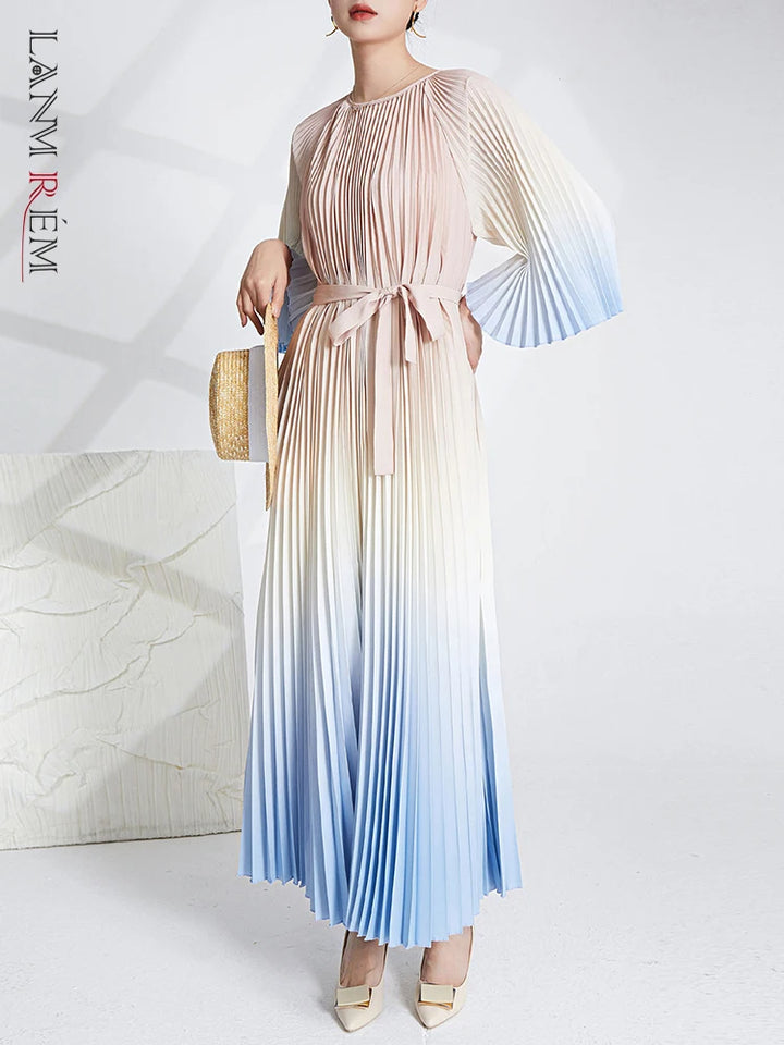 LANMREM Gradient Pleated Belt Dress - 2024 Spring Party Dress for Women - Long Sleeves, Round Neck, Printed Design