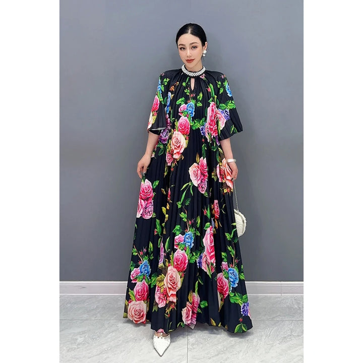 Upgrade Your Wardrobe with Vefadisa's Elegant Pleated Black Dress - Limited Edition!