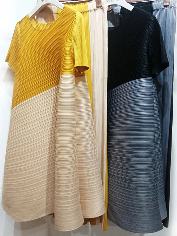 LANMREM Office Lady 2-Piece Set: Pleated Dress & Wide-Leg Trousers - Contrast Colors & High Waist - Sizes XS to XL