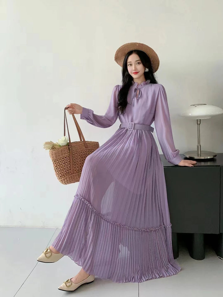 Slimming Chiffon Dress with Ruffled Neck