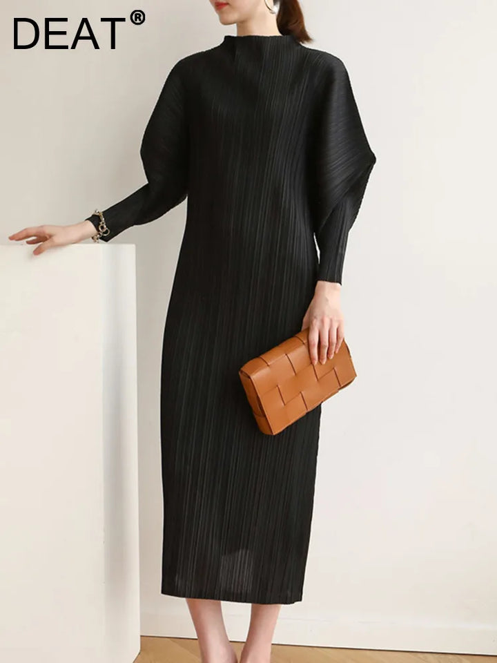 Elegant Pleated Midi Dress 2024