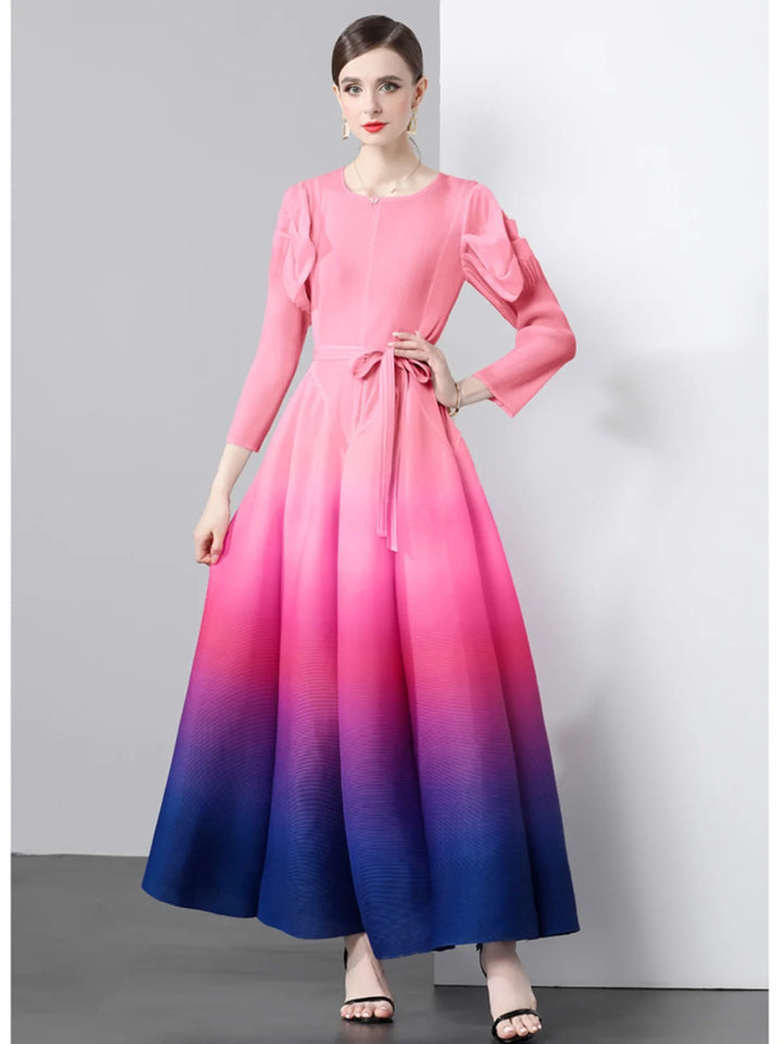 Age-Reducing Pleated Dress with Color-changing Splicing