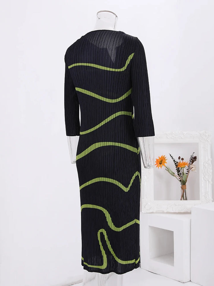 LANMREM Striped Pleated Dress | V Neck | Long Sleeves | Slim Fit | Contrast Color | 2024 Fashion | One Size