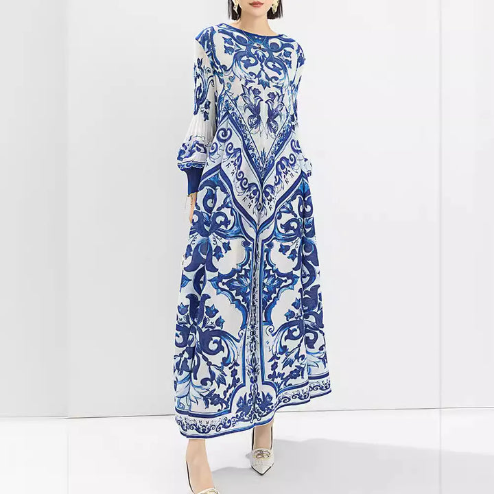 Retro Blue & White Porcelain Print Dress - Miyake Folds 2024 Spring Collection