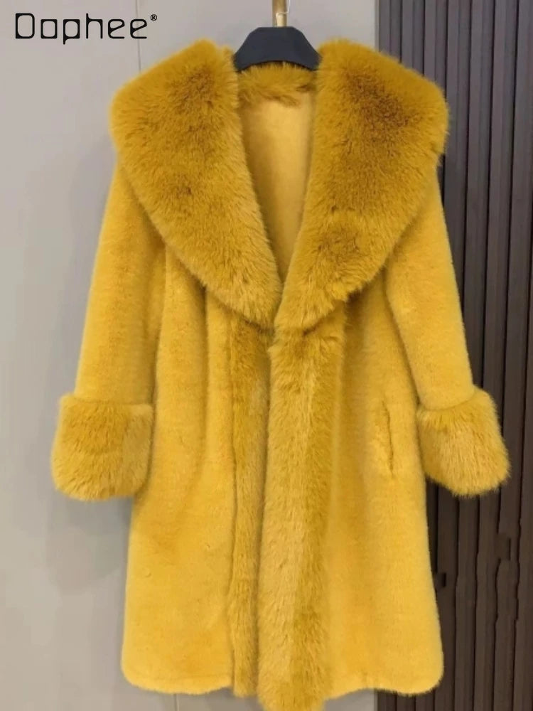 2023 Winter Fashion: Women's Warm Fur Coat with Trendy Mink Collar - Size /cm