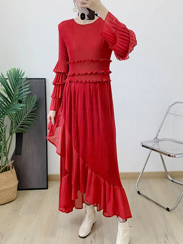 Elegant Pleated Dress with Flare Sleeves 2024