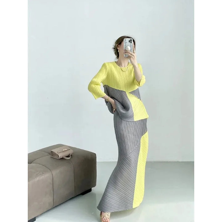 2024 New Miyake Style Designer Two-Piece Set - High-End Color Matching Outfit for Women