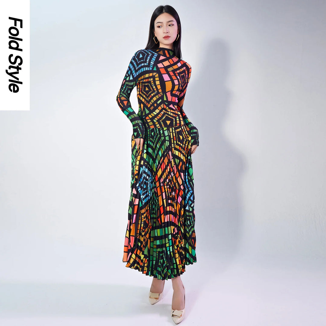 Folded Two-piece Skirt Set for Autumn and Winter 2024, New Printed Slim Fit Long Sleeved Top, Elastic Waist Skirt Set