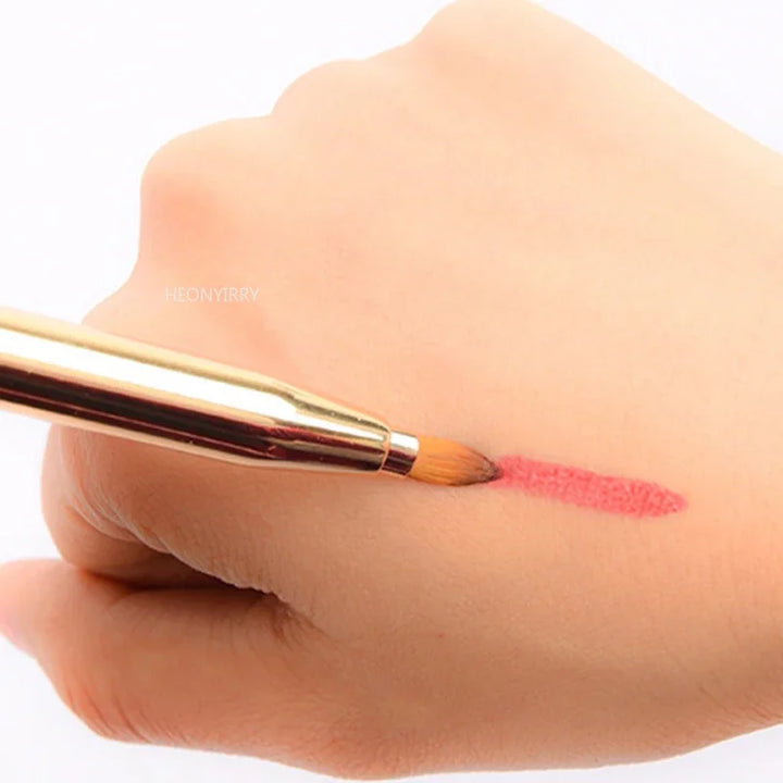 Retractable Lip Brush Duo