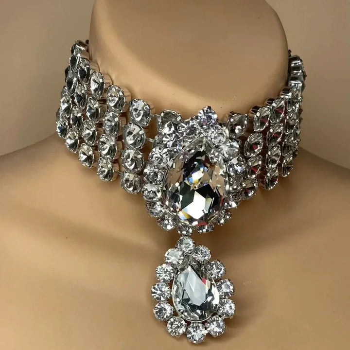 Exaggerated Party Queen Rhinestone Necklace