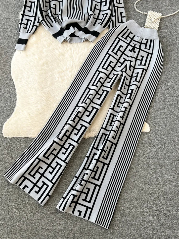 Korean Style Knit Sweater and Pants Set - Labyrinth Print - Loose Fit - Sizes XS-XL