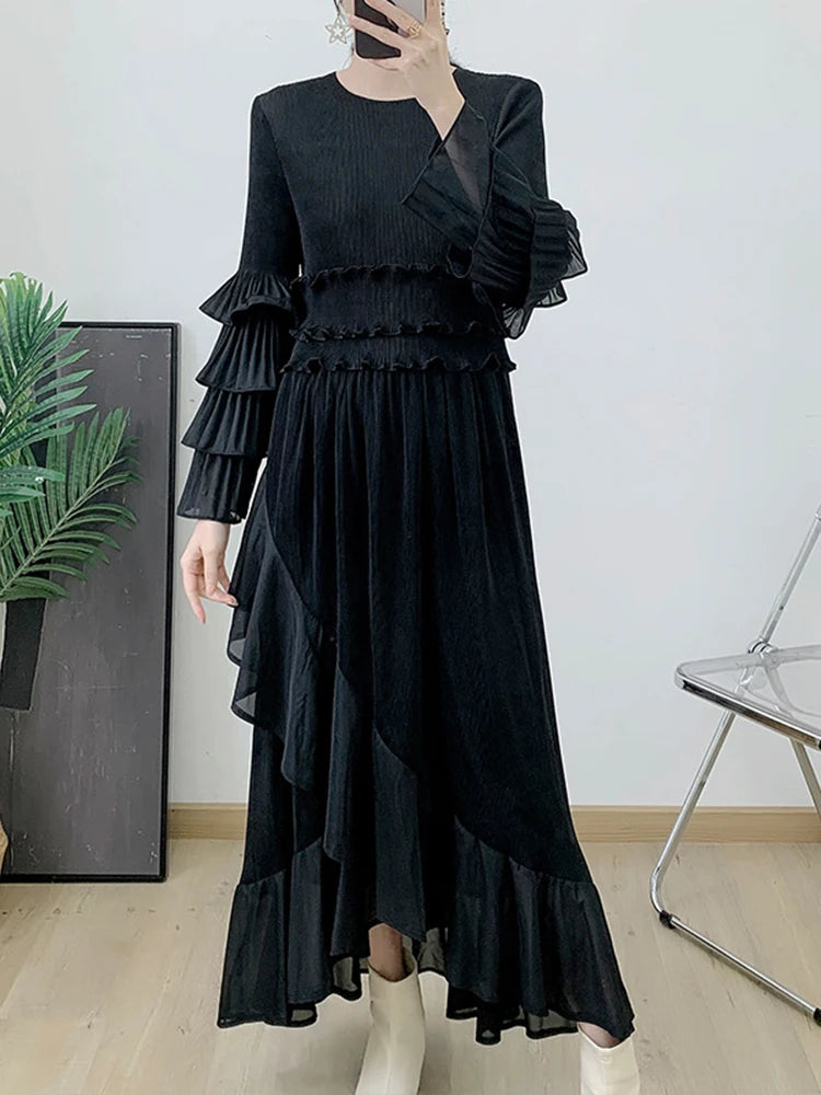 Elegant Pleated Dress with Flare Sleeves 2024