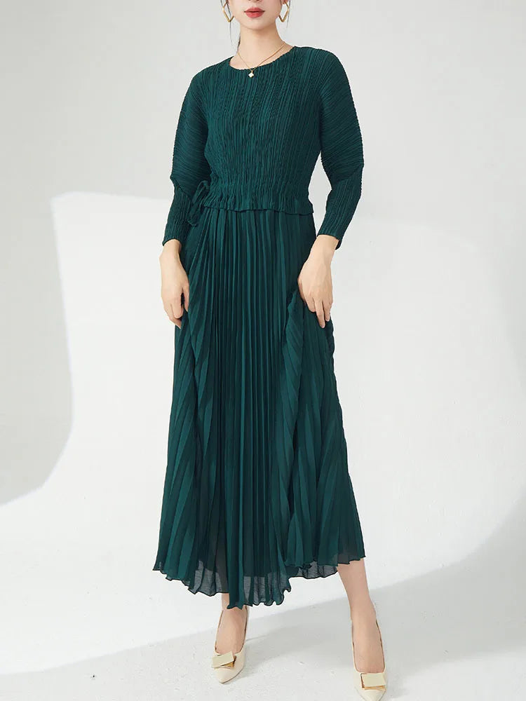 Elegant Pleated Long Women's Dress - Spring 2024 Collection