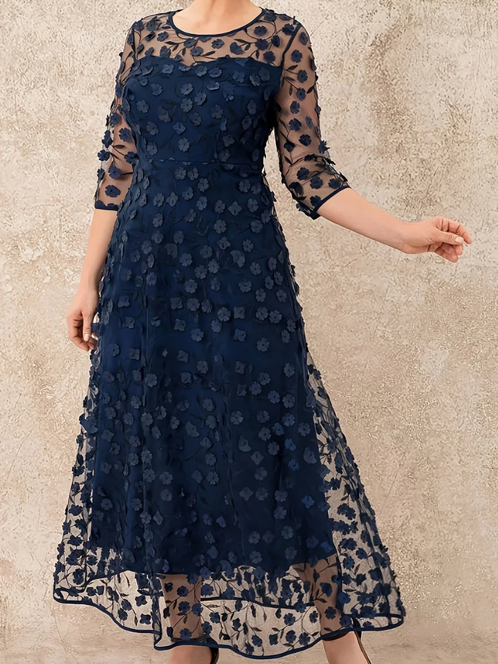 Floral Embroidered Plus Size Dress - Elegant & Stylish for Any Occasion!