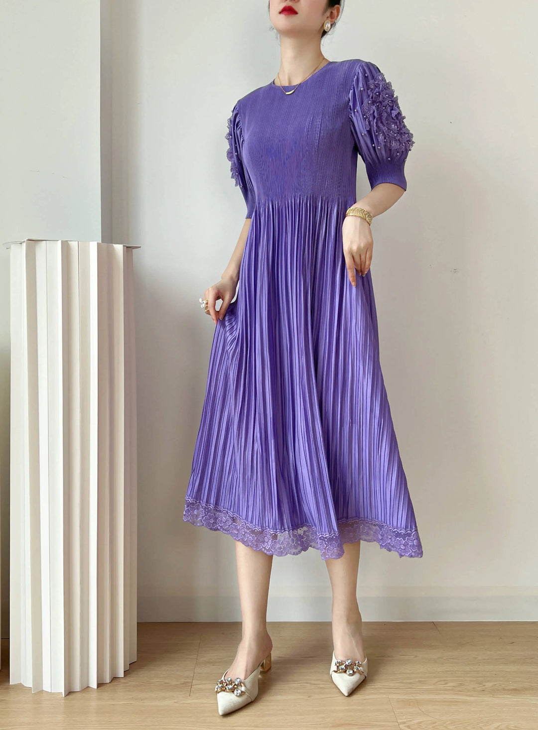 2023 Spring/Summer YUDX Pleated Dress - Bubble Sleeve, Loose Fit, Round Neck, Solid Color - Party/Date Night Must-Have