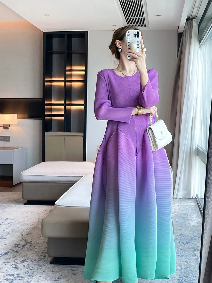 Elegant Gradient Maxi Dress for Women - 2023 Autumn Collection