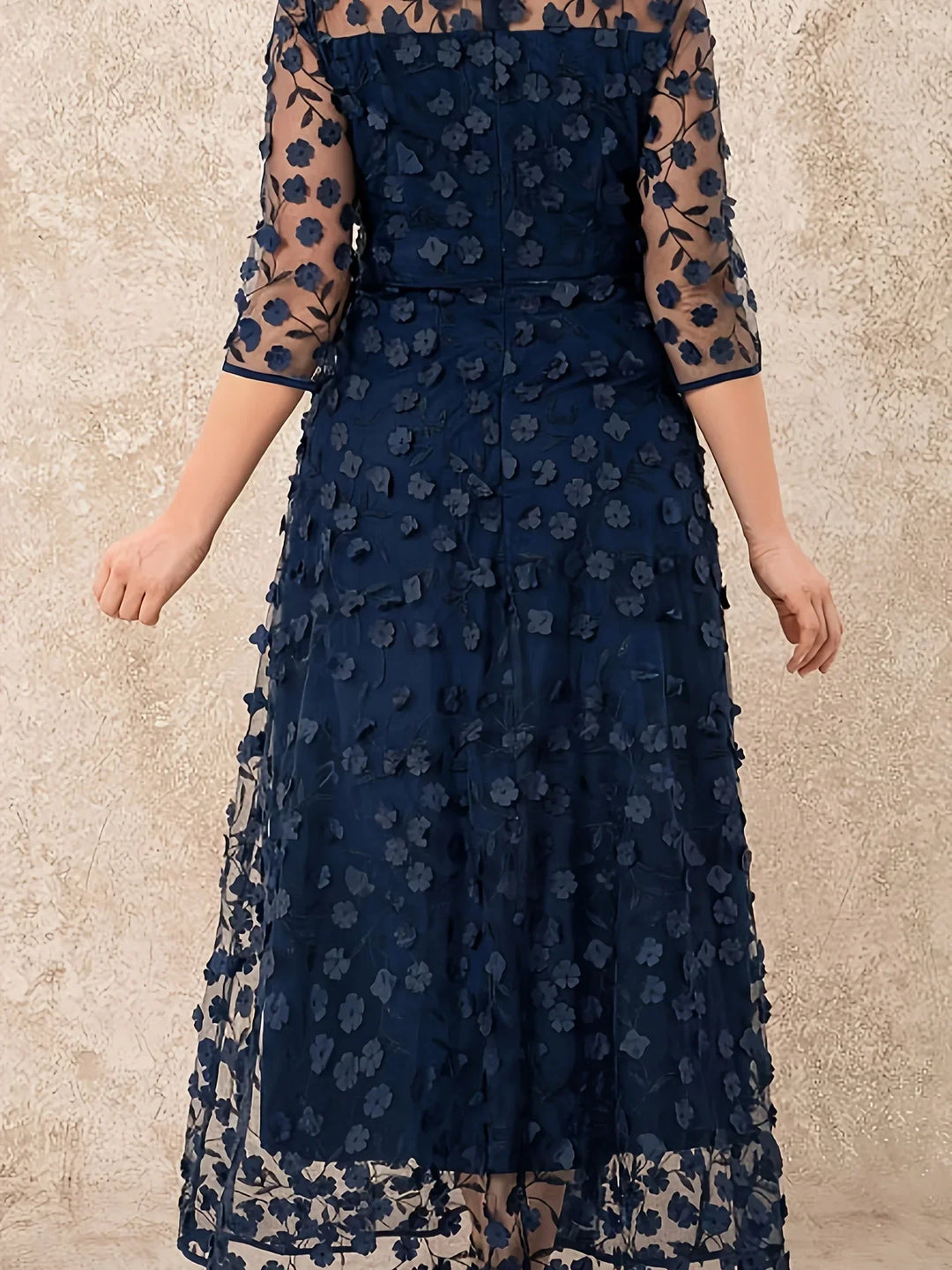 Floral Embroidered Plus Size Dress - Elegant & Stylish for Any Occasion!