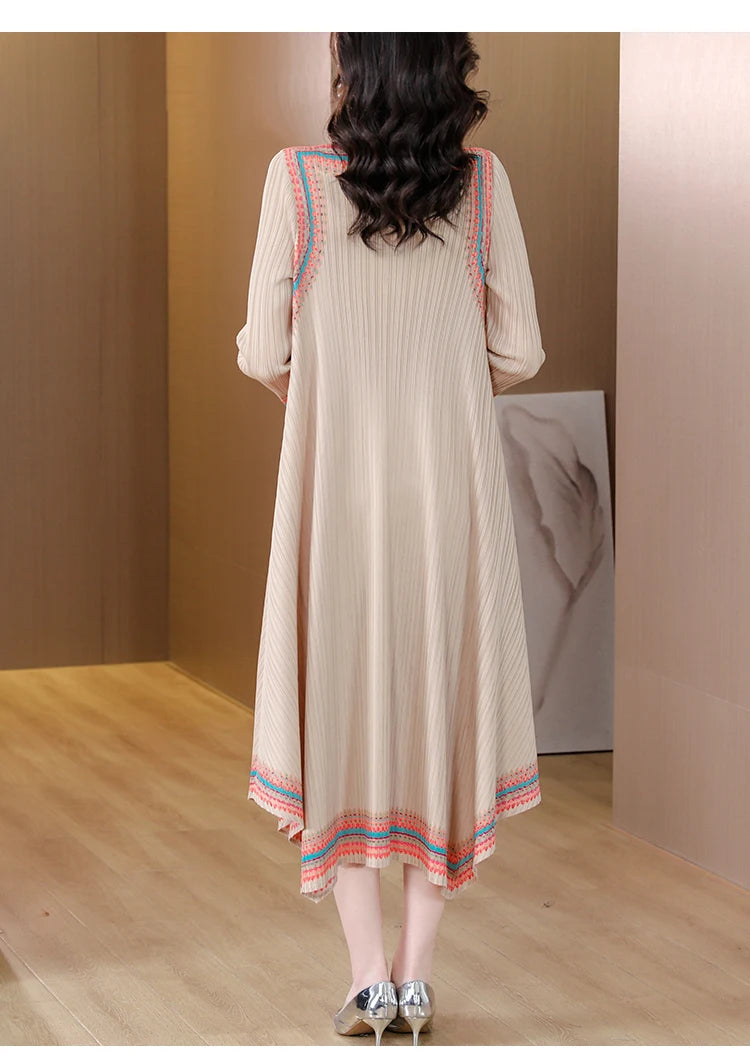 Vintage Sanzhai Pleated Dress - Elegant & Slim A-line Skirt for Women's Spring/Autumn 2023