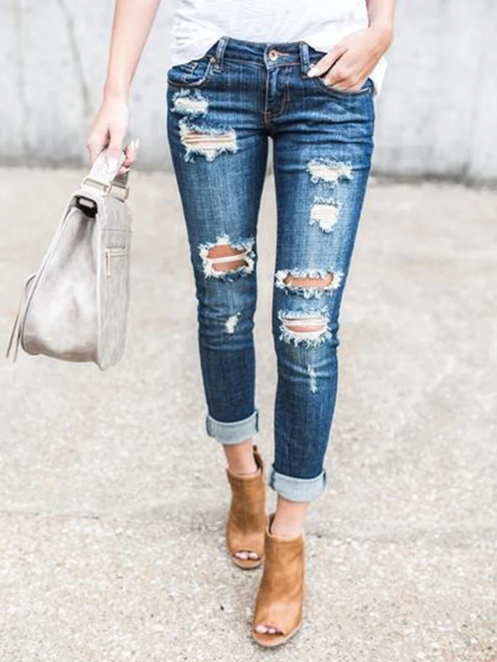 Upgrade Your Wardrobe with Trendy Ripped Skinny Jeans - Shop Now!