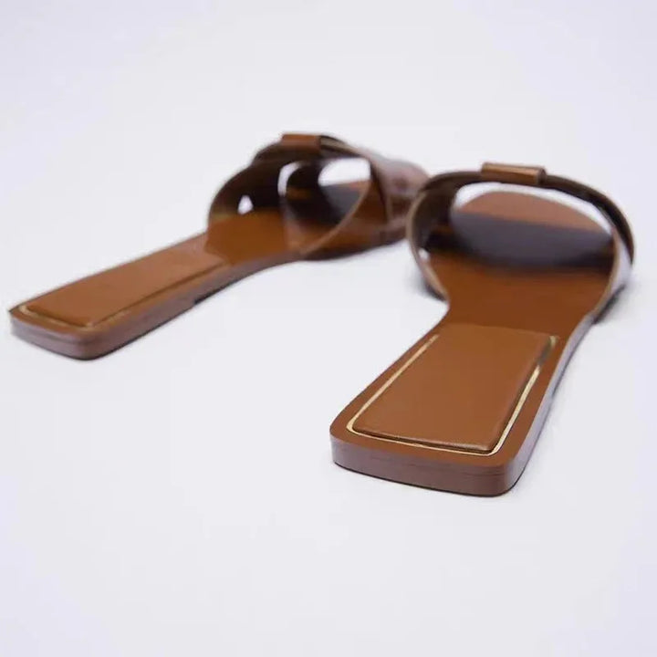 Stylish Traf Woven Slippers: Comfort & Fashion for Women's Summer Outfits