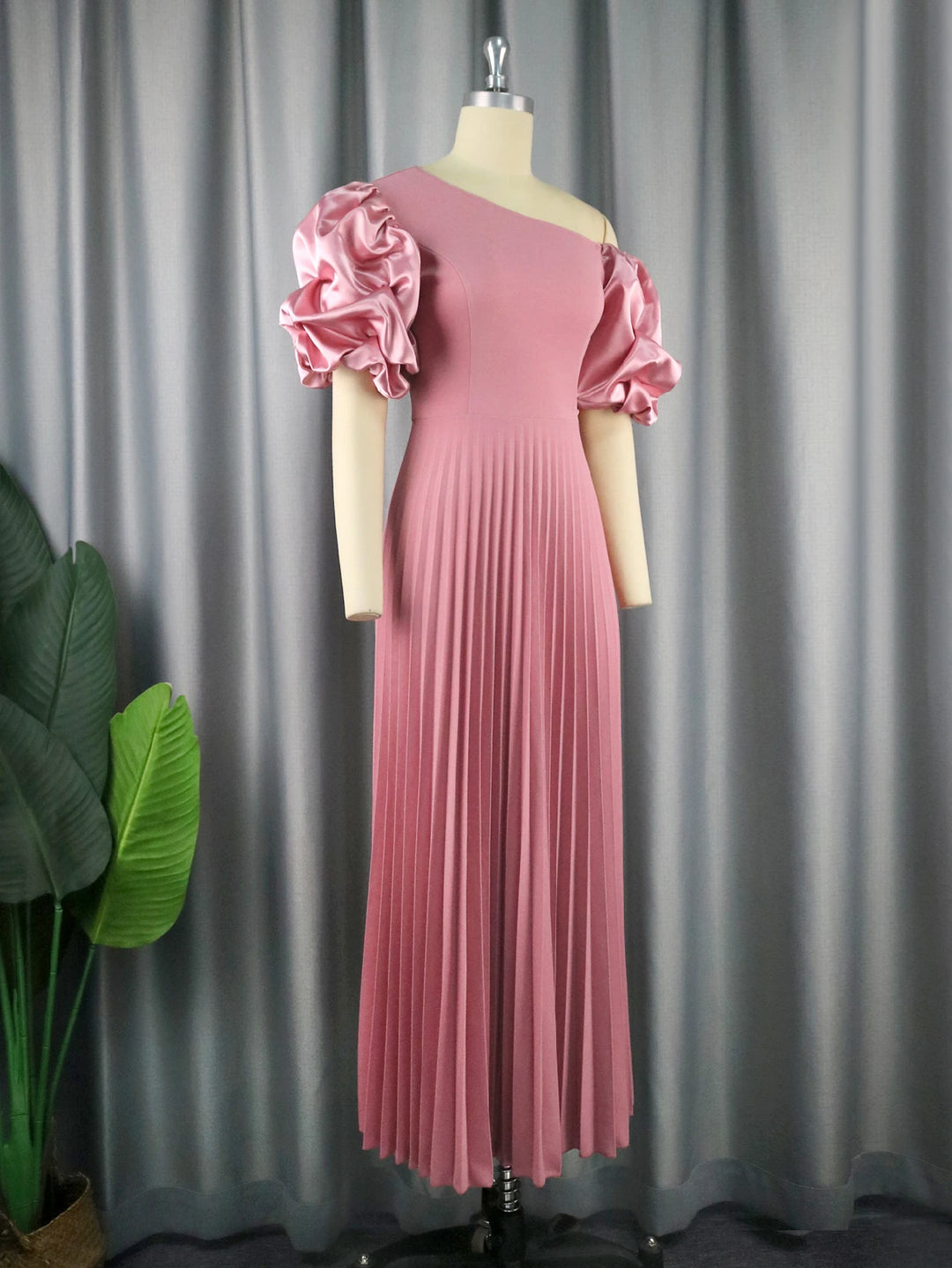 ONTINVA Cold Shoulder Dresses Plus Size Short Puff Sleeve Pink Empire A Line Pleated Prom Outfits for Ladies Event Party 3XL 4XL