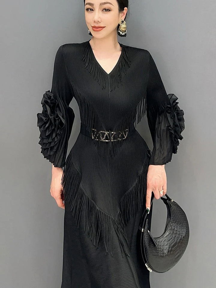 2024 Spring V-Neck Fringe Dress: Elegant, Fashionable, and Slim Fit