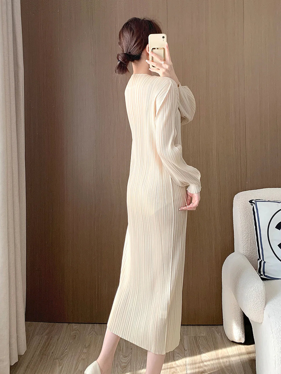 Chic Issey Miyake Dress: All Fit Solid Color, Senior Sense, Hip Wrap, One-step, Spring 2024 Collection