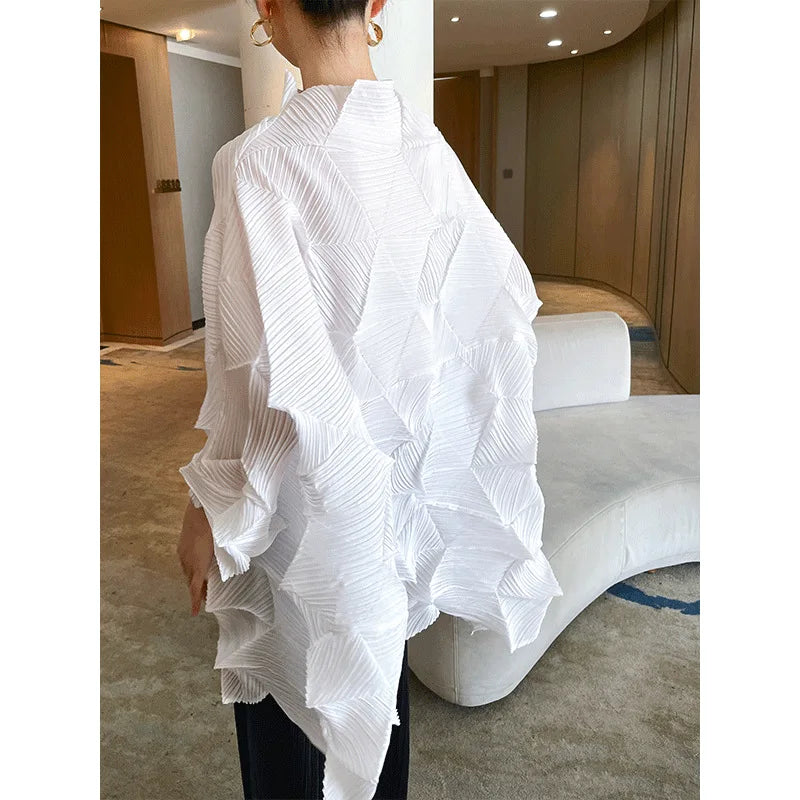 Stylish Diamond Pleated Pullover Top - Spring/Summer 2022 Collection