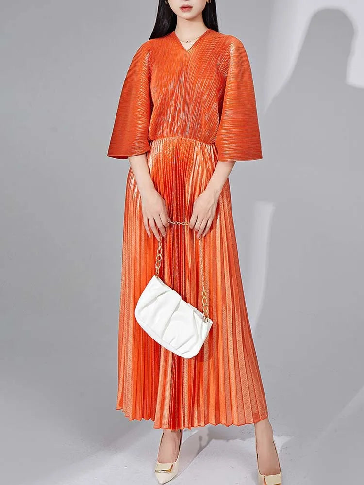 Summer Fashion: Elegant Pleated Dress for 2024 Holidays