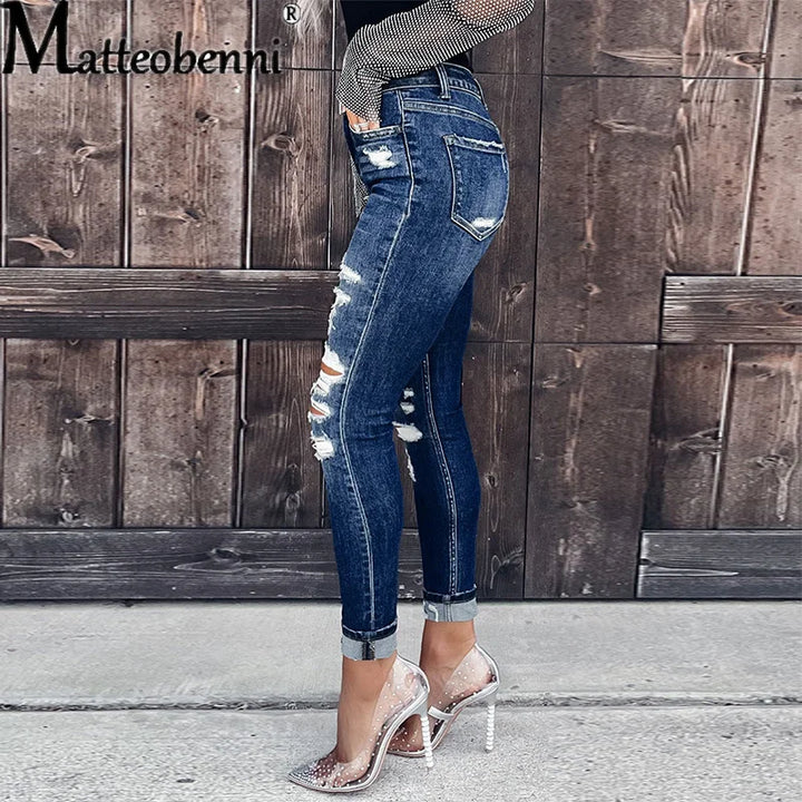 Upgrade Your Style with Our Vintage High Waist Jeans - Perfect Fit Guaranteed!