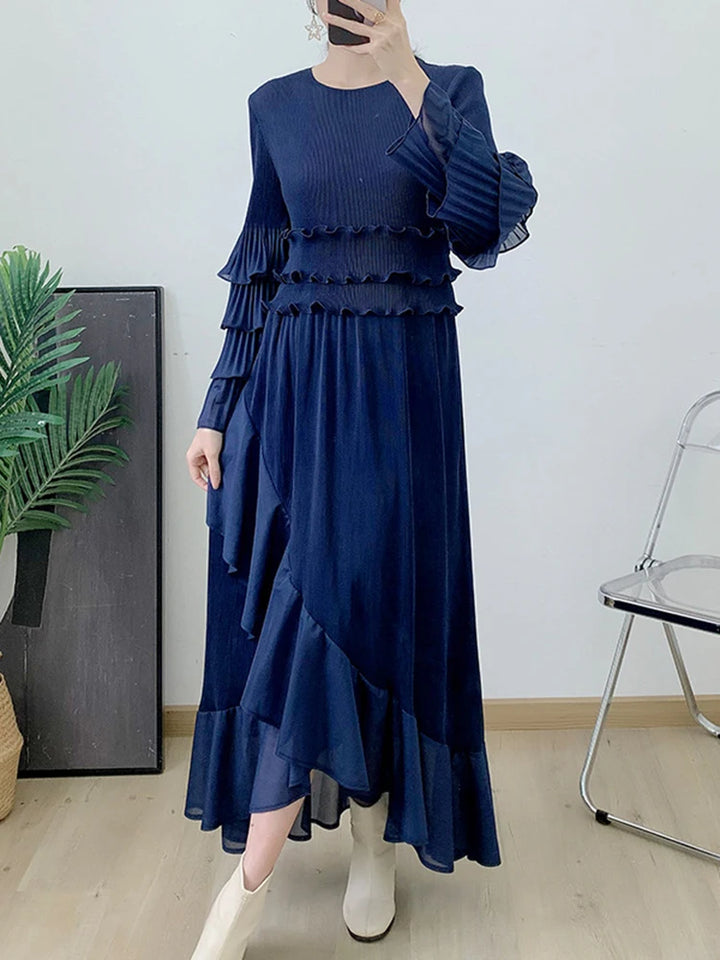 Elegant Pleated Dress with Flare Sleeves 2024