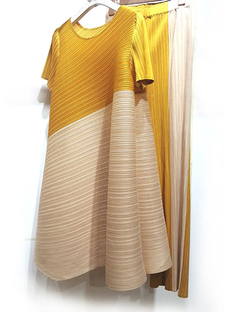 LANMREM Office Lady 2-Piece Set: Pleated Dress & Wide-Leg Trousers - Contrast Colors & High Waist - Sizes XS to XL