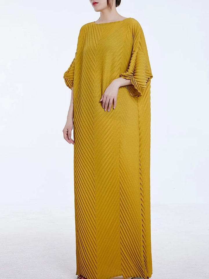 Elegant Maxi Pleated Dress for Women - Fold Style, Solid Color, Lantern Sleeves - Festival Clothing