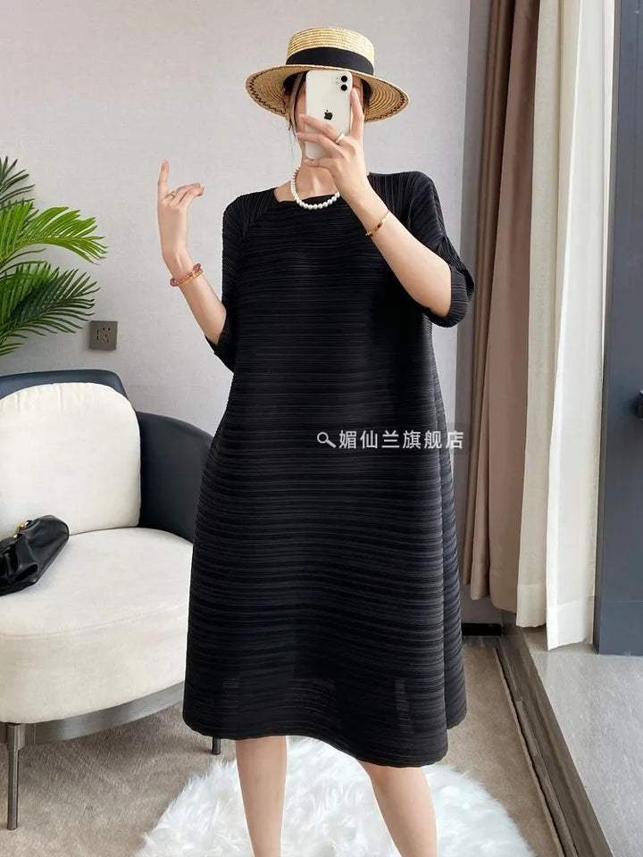 Stylish Miyake Pleated Dress for Women - Spring/Summer 2023 Collection - Loose Fit, Elegant, Large Size - Perfect for Parties!