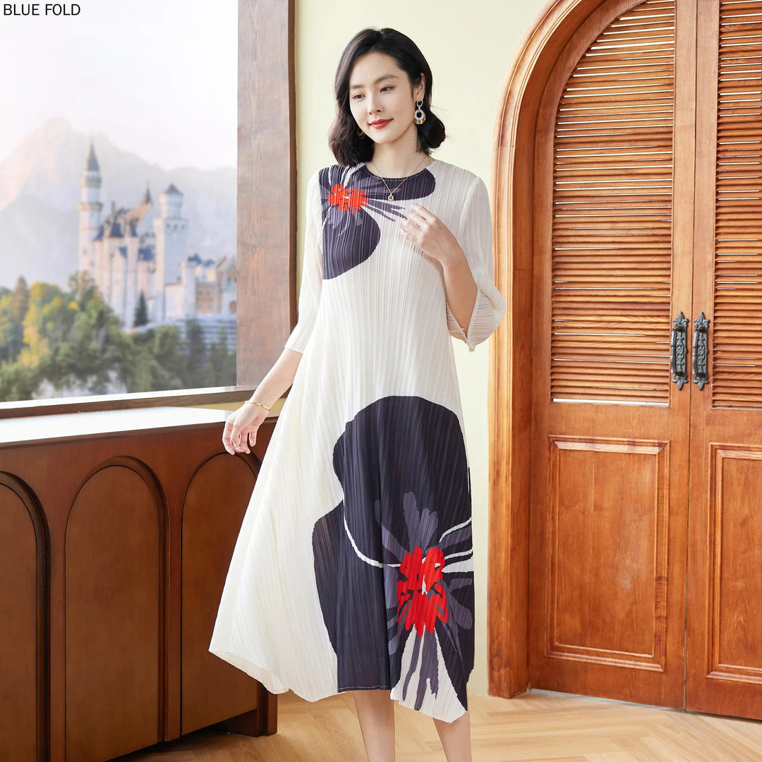 2024 Spring Printed Dress: Elegant, Loose Fit, Three-quarter Sleeves" "Size: One Size, Recommended for 45-75kg, Bust: 110-130cm, Length: 110-115cm" "Light Washing Method, Miyake Pleated Dress, Round Neck, Mid-length